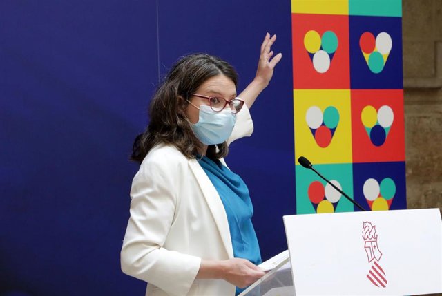 Oltra en la presentación de la nueva imagen del sistema