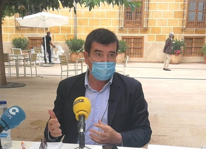 El portavoz de Cs en el Ayuntamiento de Valncia, Fernando Giner, en su encuentro con los medios de comunicación.