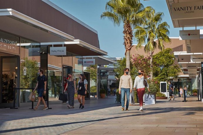 Neinver reabre todos sus centros de Europa