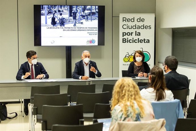 Surgen más de 700.000 nuevos usuarios de bicicleta en España durante la pandemia.