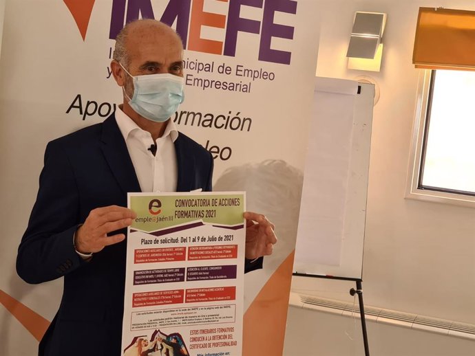 Díaz presenta El Imefe la nueva convocatoria de acciones formativas del Emplea Jaén III.