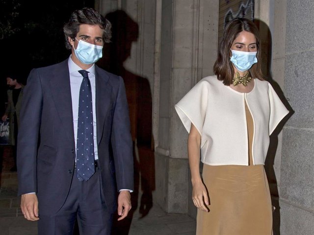 Los Duques de Huéscar tras asistir al último estreno en el Teatro Real