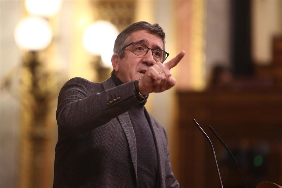Archivo - El presidente de la Comisión Constitucional del Congreso y miembro de la Comisión Ejecutiva Federal del PSOE, Patxi López, i
