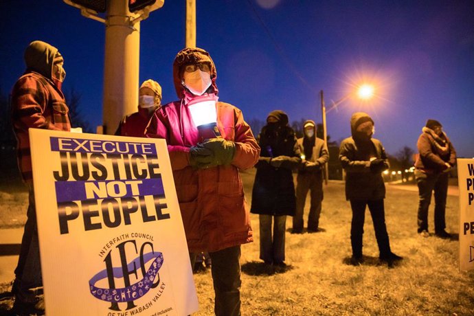 Archivo - Protesta contra la pena de muete en Bloomington, Indiana
