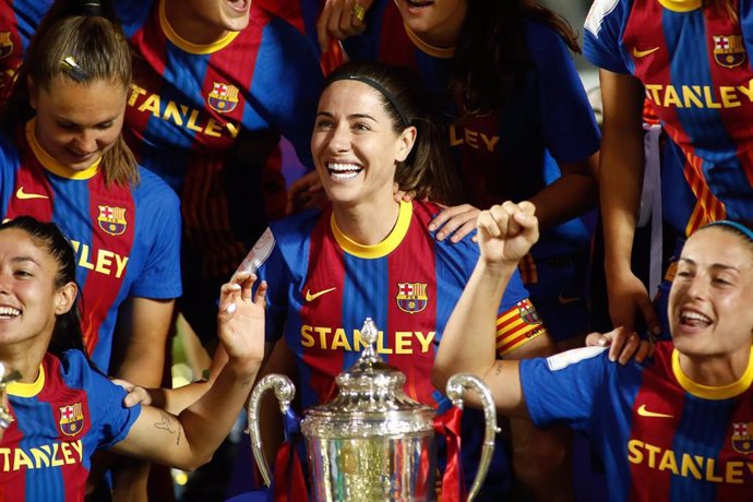 Vicky Losada of FC Barcelona celebrates the victory with her teammates after the spanish women cup, Copa de la Reina, Final football match played between FC Barcelona and Levante UD at Butarque stadium on May 30, 2021 in Leganes, Madrid, Spain.