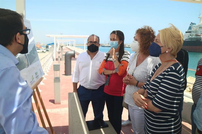 Cabrera y Martín, en el puerto de Garrucha