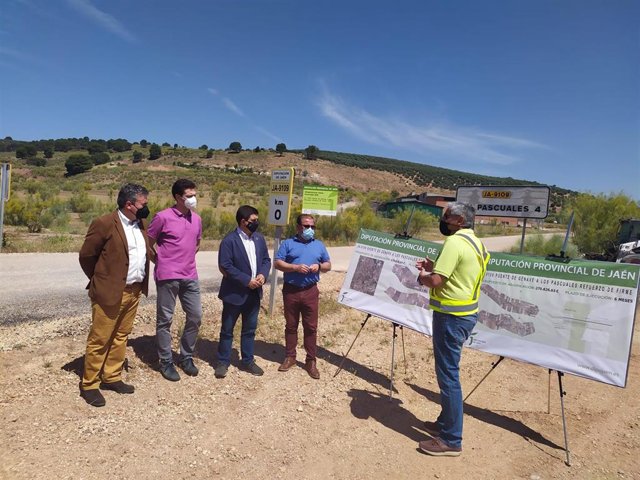 Visita a las obras en la carretera JA-9109.