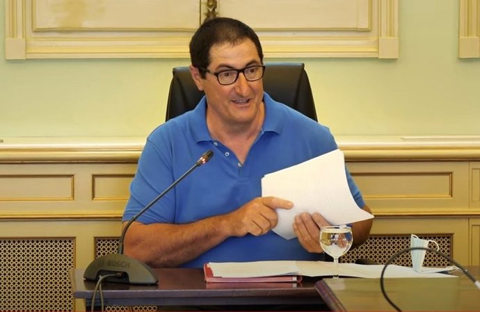El presidente de la Federación Balear de las Cofradías de Pescadores, Domingo Bonnín, en su comparecencia en el Parlament.