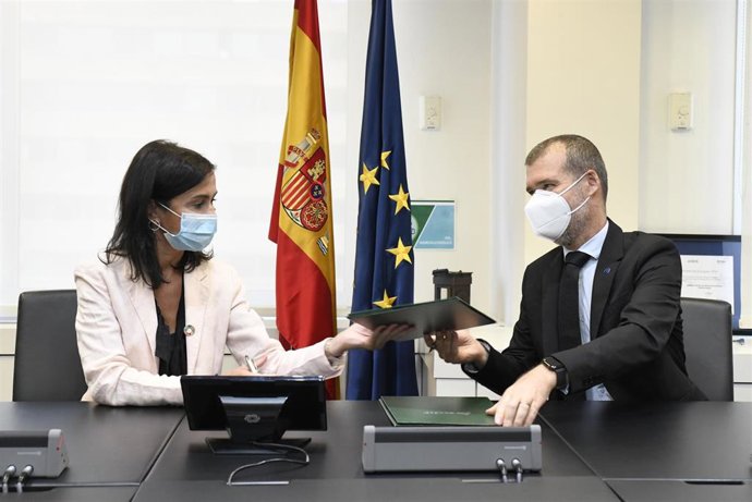 Isabel Pardo (Adif) y Josep Maria Cruset (Port de Tarragona)