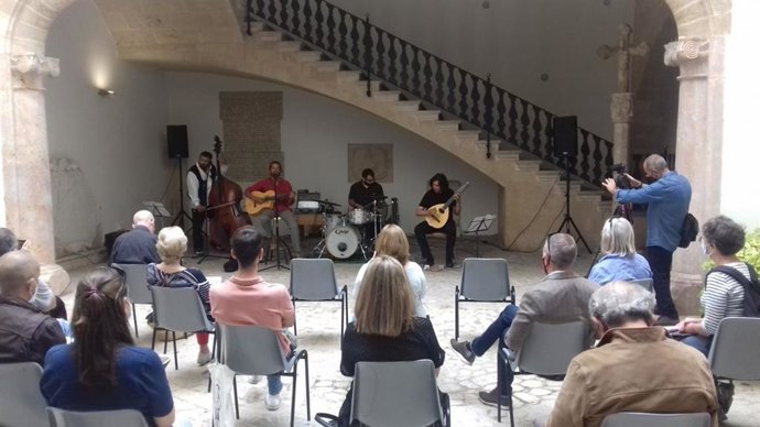 Presentación del álbum 'Agermanats: Som un poble. 500 anys de la Germania de Mallorca (1521-2021)' en el Museo de Mallorca