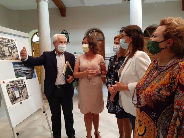 Momento previo a la celebración de la Subcomisión de la Ciudad Sanitaria