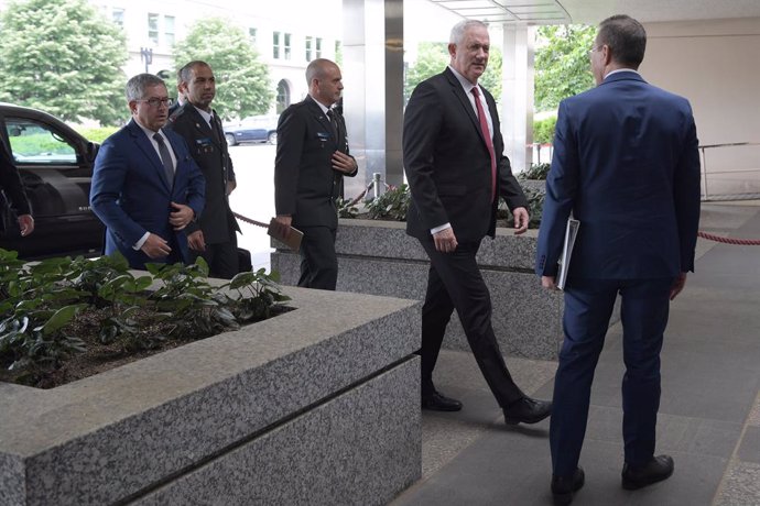 03 June 2021, US, Washington: Israeli Defence Minister Benny Gantz (2nd R) arrives at the USDepartment of State to meet with US Secretary of State Antony Blinken (not pictured). Photo: Lenin Nolly/ZUMA Wire/dpa