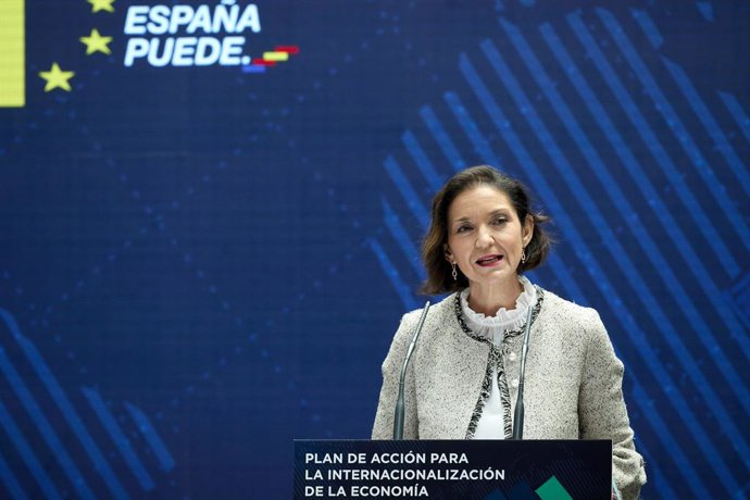 La ministra de Industria, Comercio y Turismo, Reyes Maroto, interviene durante a la presentación del Plan de Acción para la Internacionalización de la Economía Española 2021-2022, en la sede del Instituto de Comercio Exterior (ICEX), a 26 de mayo de 2021