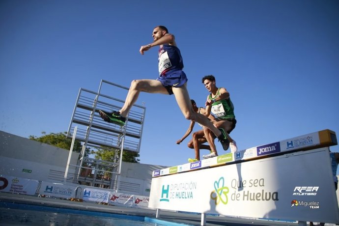 Sebastián Martos logra la mínima olímpica en el Meeting Iberoamericano de Huelva