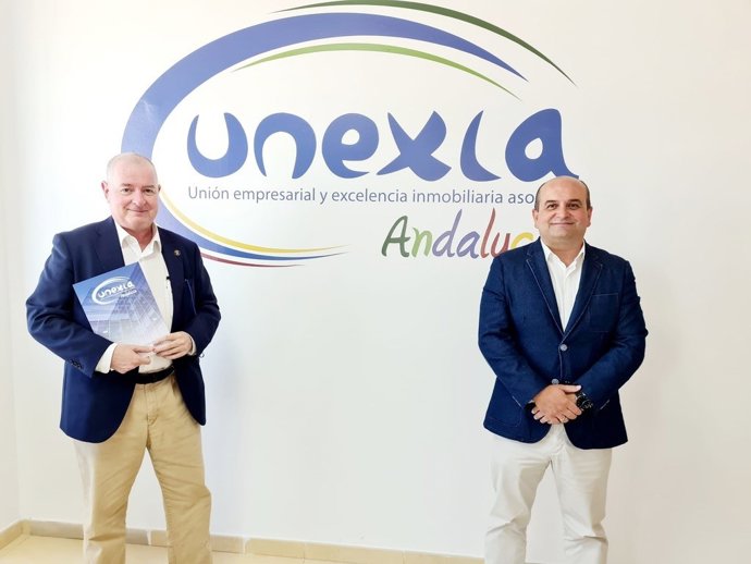 A la izquierda José Luis Jimeno, director general de Club Notegés y a la derecha, Miguel Angel Montero, presidente de Unexia.