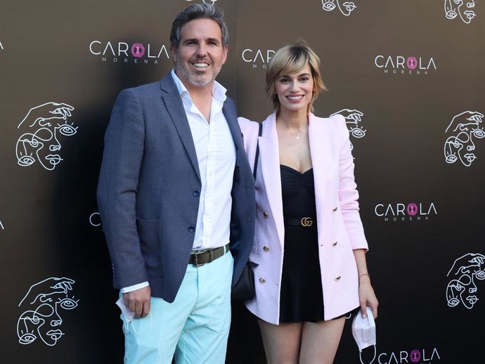 Norma Ruiz, con Bosco James, en su primera aparición pública desde que se convirtieron en padres