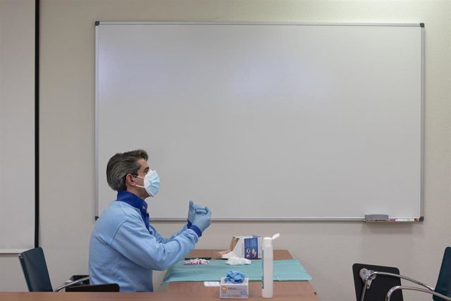 Archivo - Cribado de la Covid-19 