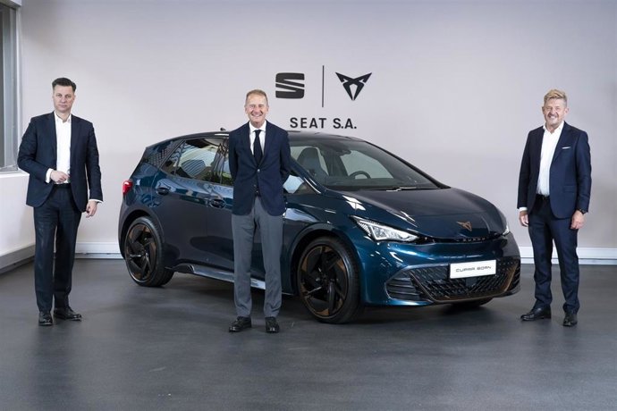 Thomas Schmall, Herbert Diess y Wayne Griffiths.