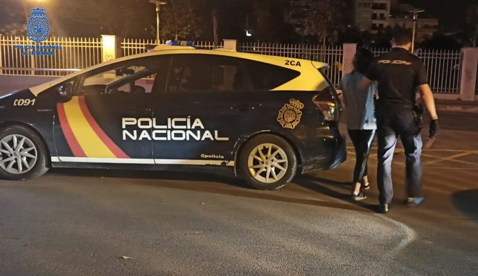 Momento de la detención de la pareja.