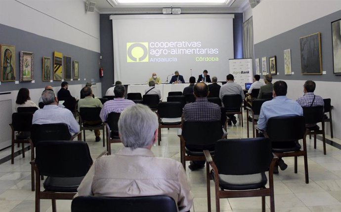 Un momento de la Asamblea General de Cooperativas Agro-alimentarias de Córdoba.