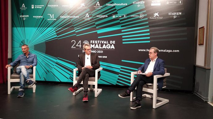 El director Mariano Barroso, que recibe este viernes el Premio Retrospectiva-Málaga Hoy que entrega el Festival de Cine de Málaga, durante un encuentro