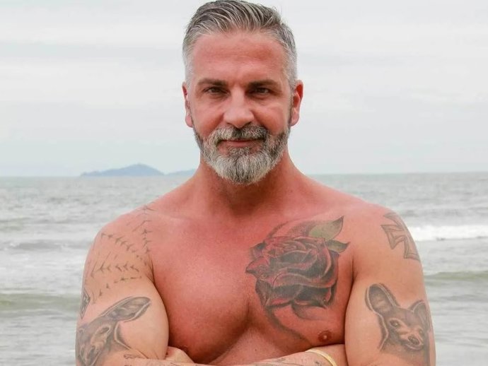 CARLOS ALBA, CONCURSANTE DE 'SUPERVIVIENTES 2021'