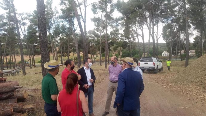 El viceconsejero de Medio Ambiente, Fernando Marchán ha visitado 'Los Gavilanes'.