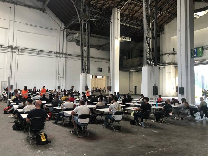 Empiezan las oposiciones a la Guardia Urbana de Barcelona con un récord en el porcentaje de mujeres aspirantes.