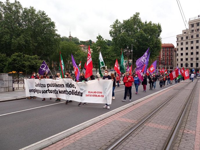 Manifestación de trabajadores del sector público en Bilbao