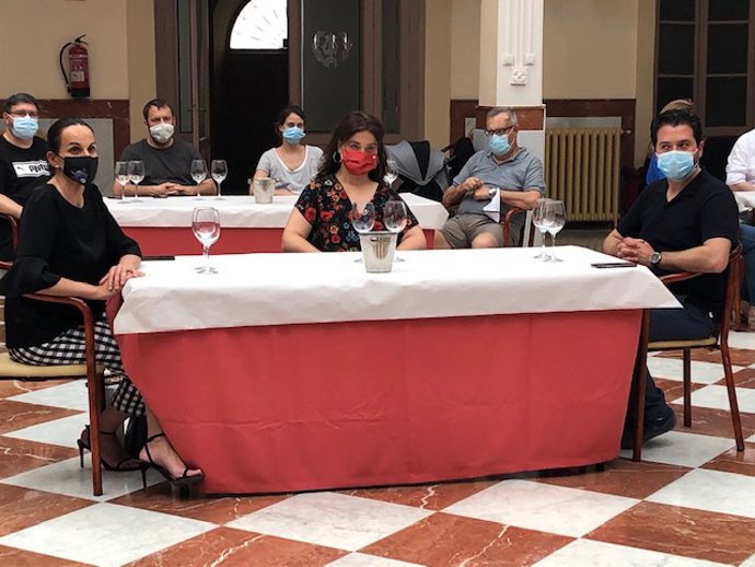 El Centro Cultural Antiguo Casino acoge  Una cata de vinos que se originan entre volcanes