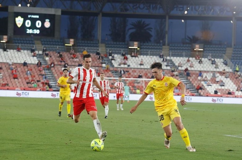 El Girona rubrica su final por el ascenso - Vimarsana News