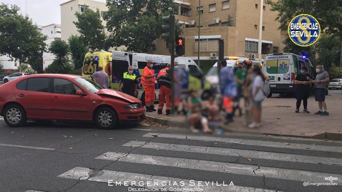 Una ambulancia ha colisionado con un vehículo