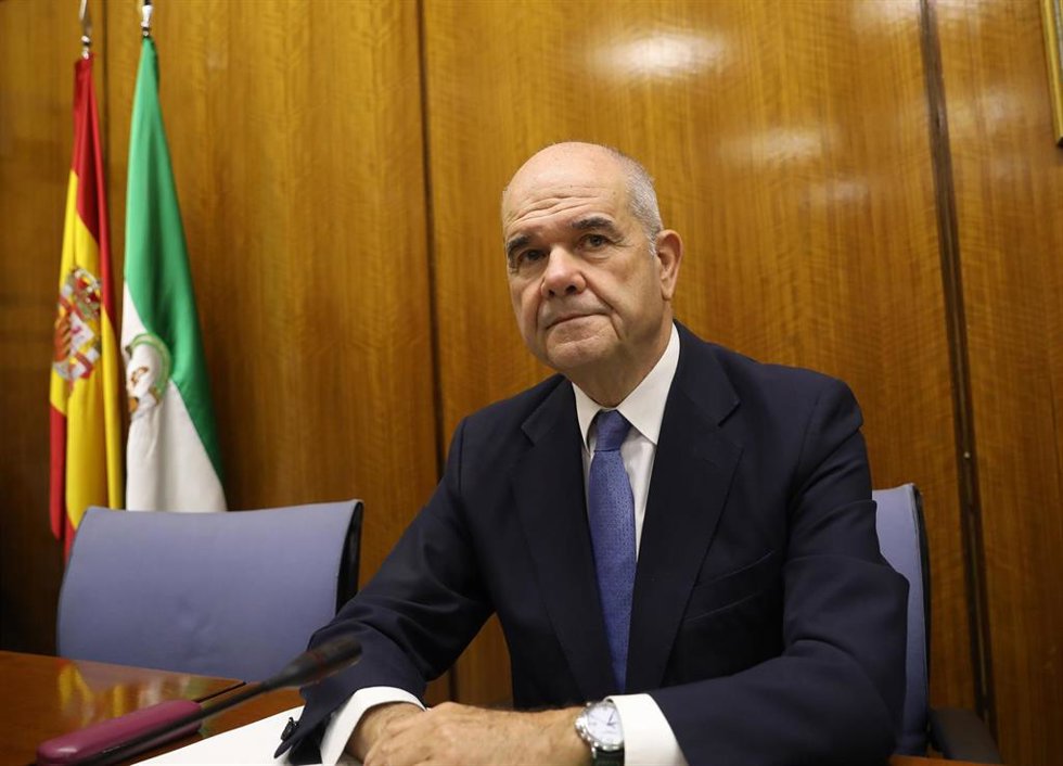 Archivo - El ex presidente de la Junta de Andalucía, Manuel Chaves, en una imagen de archivo.