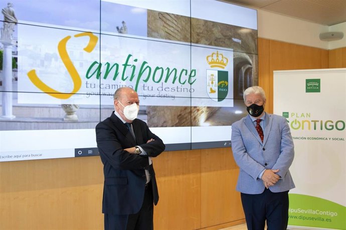 Archivo - Villalobos y Delgado, en la Diputación, tras el encuentro para abordar detalles del Plan Contigo.