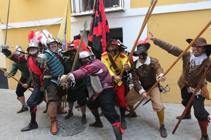 Tercio de Olivares recrea 'La rendición de Breda' junto a la casa natal del pintor