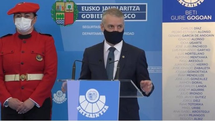 El lehendakari, Iñigo Urkullu, preside en la Academia de Arkaute el acto anual de entrega de condecoraciones a la labor policial y homenaje a los ertzainas fallaecido en servicio