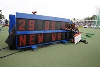 Sifan Hassan destroza el récord del mundo de 10.000 metros