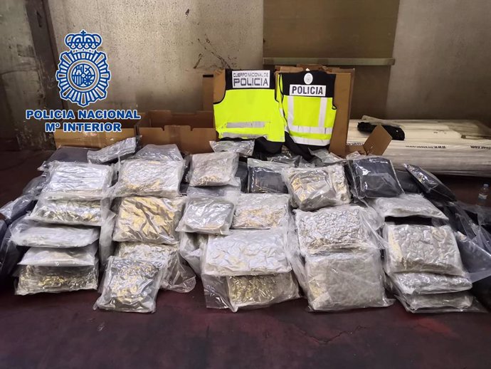La Policía Nacional interviene 132 kilogramos de cogollos de marihuana que iban a ser distruibuidos en Alemania