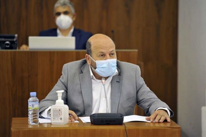 El director general de la PAC, Javier Gonzalo, en la Asamblea