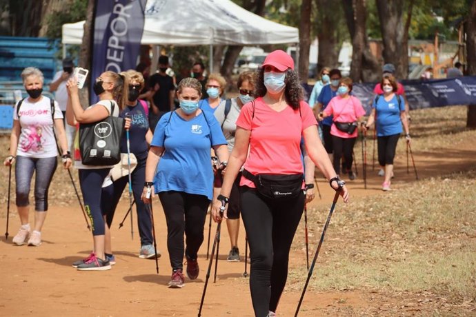 El Día Mundial del Medio Ambiente contó en Alcalá de Guadaíra con rutas botánicas, en bicicleta, caballos, kayak, exposición de fotografías y charlas sobre el patrimonio natural local, entre otras actividades.
