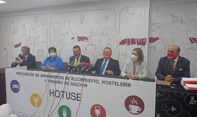 José María Bravo (I), Clara Luquero, Jesús Castellanos, José Luis Yzuel, Estrella Torrecilla Y  Fernando De La Varga.