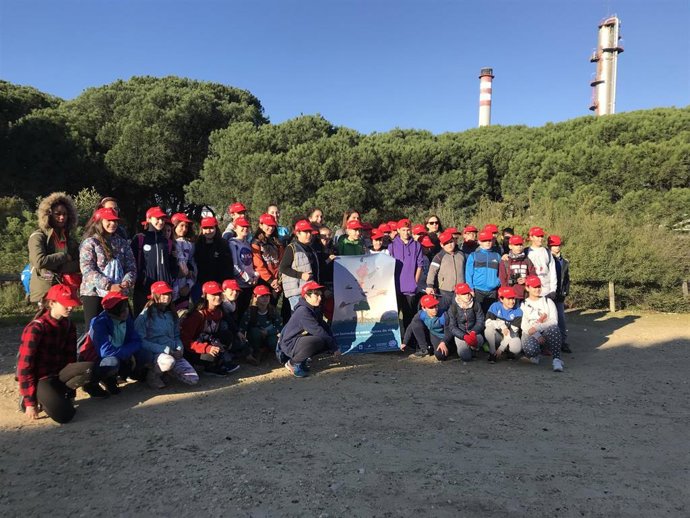 Archivo - Imagen de archivo de la conmemoración del Día de los Humedales, dentro del programa de educación ambiental de la Fundación Cepsa dirigido a jóvenes de centros escolares.
