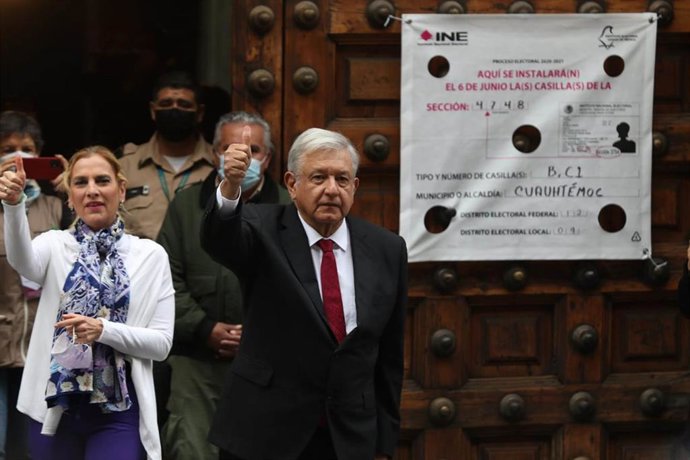 El presidente de México, Andrés Manuel López Obrador, en la jornada electoral del domingo 