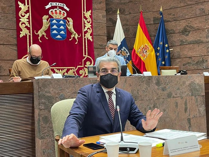 Román Rodríguez en el Parlamento