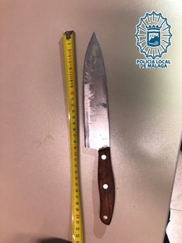 Detenido por atrincherarse en un piso y abrir el gas mientras lanzaba objetos y amenazaba a vecinos