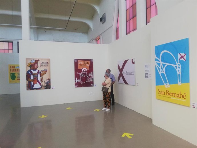 La Plaza de Abastos de Logroño presenta una muestra con la evolución de los carteles de San Bernabé entre los años 2000 a 2019.