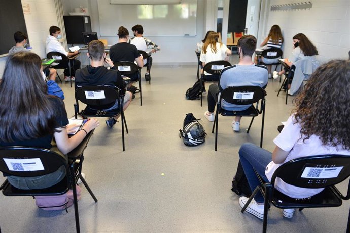 Alumnos de las PAU en el Campus Montilivi de la UdG