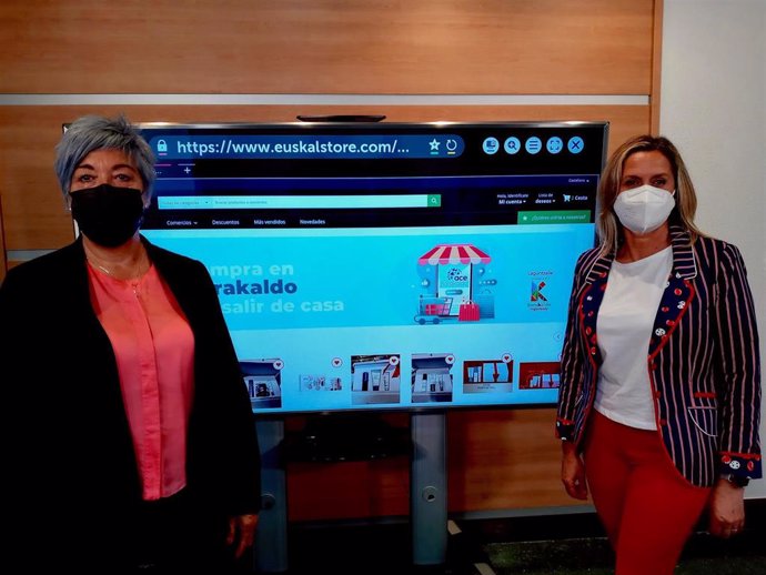 Presentación de Barakaldo Store, con la alcaldesa, Amaia del Campo, y la presidenta de ACE, Ana Morgado.