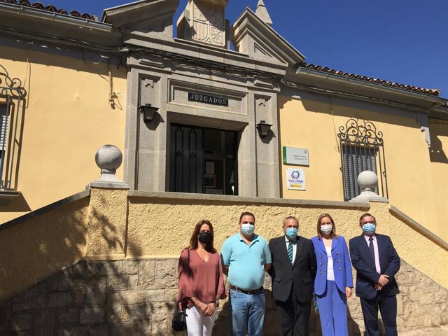 Visita a los Juzgados de Martos.