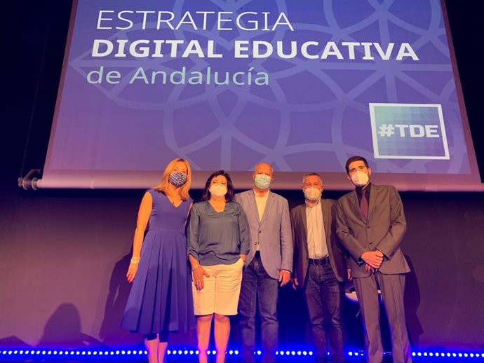 El consejero de Educación y Deporte, Javier Imbroda, en el acto de presentación de la Estrategia de Transfomación Digital Educativa de Andalucía.